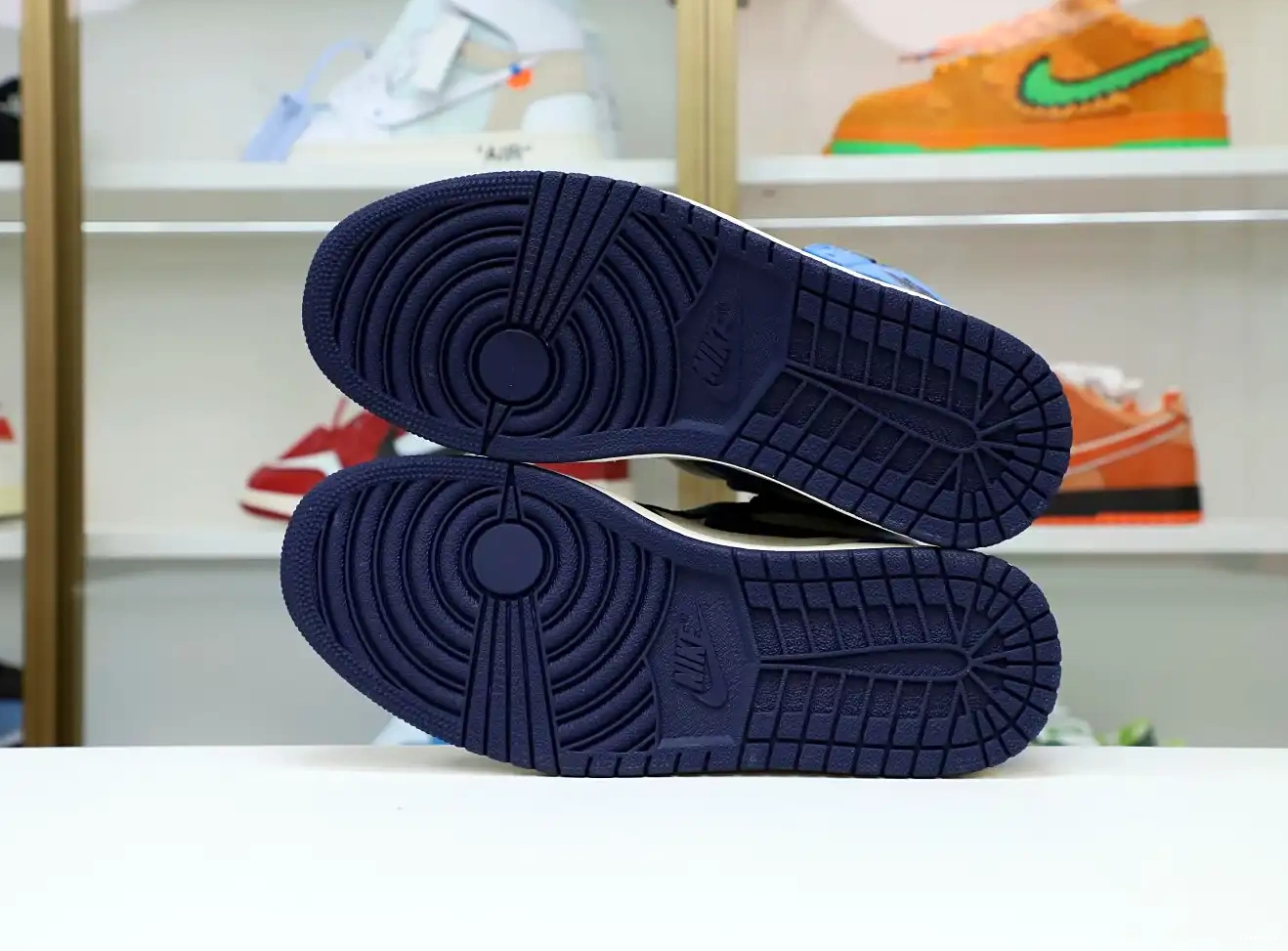 RETRO AIR HIGH 'OBSIDIAN' OG JORDAN 1 0508